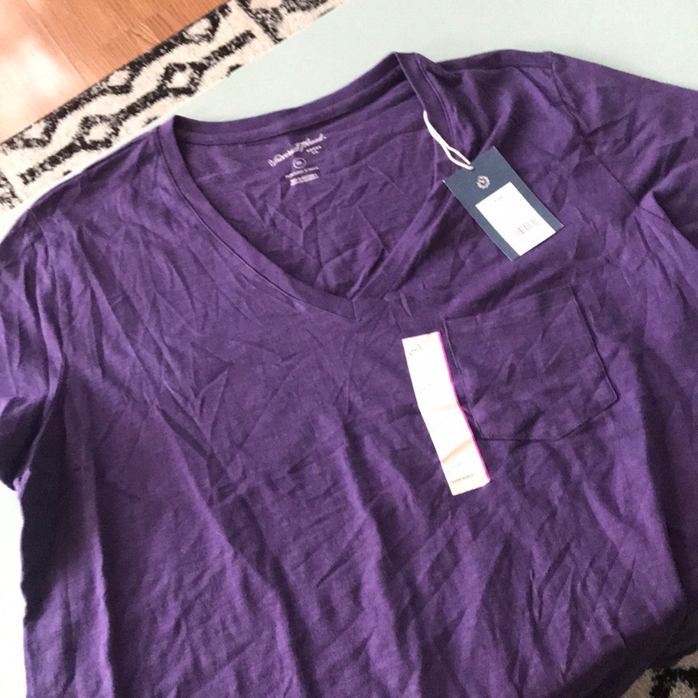 Universal threads Monterey V-Neck
